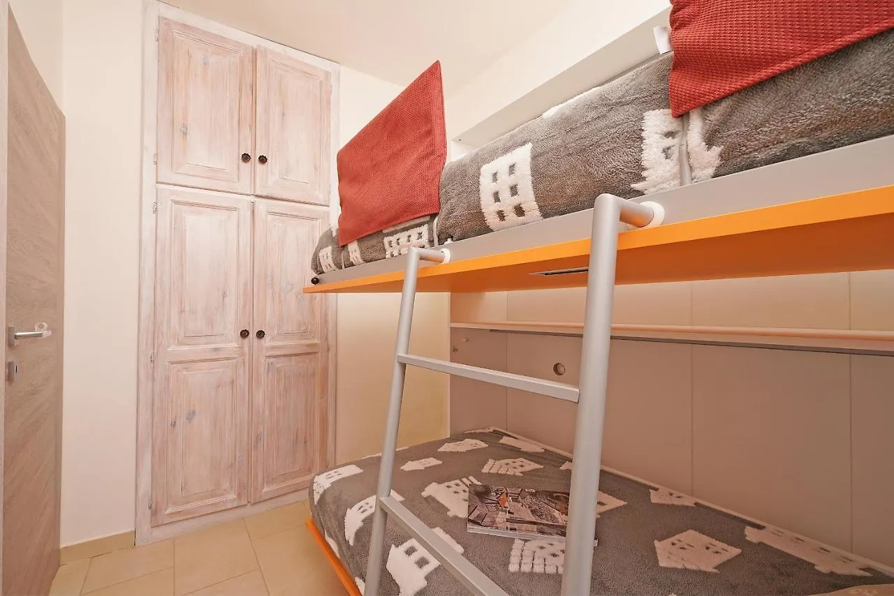 Apartment Ferienwohnung Centro Residenziale Benaco - Gardagate Manerba del Garda